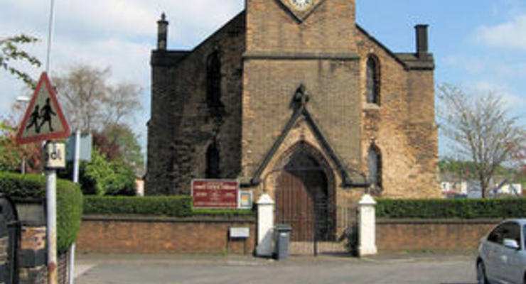 В Великобритании католическую церковь продали мусульманам