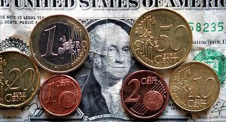 Межбанковский евро проявляет небывалую пылкость, доллар томится