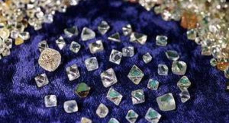 Фактбокс: Крупнейшие мировые производители алмазов