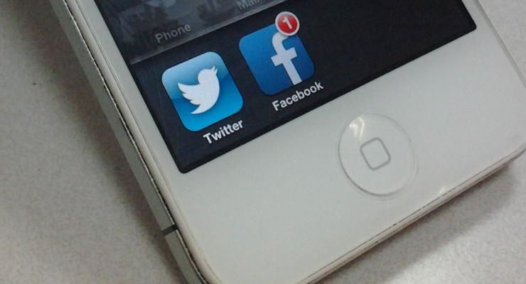 Цель Twitter во время IPO: не стать вторым Facebook - Reuters