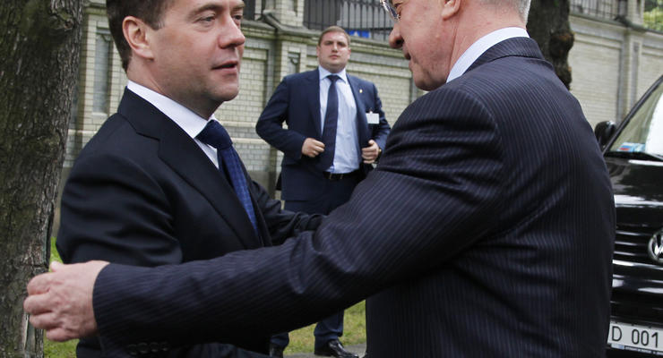 В декабре Украина и Россия сядут за стол переговоров - премьер