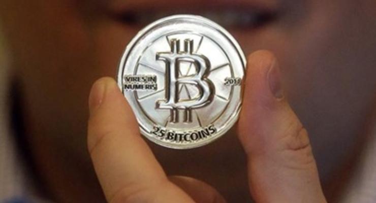 Курс виртуальной валюты Bitcoin впервые в истории вырос выше $1000