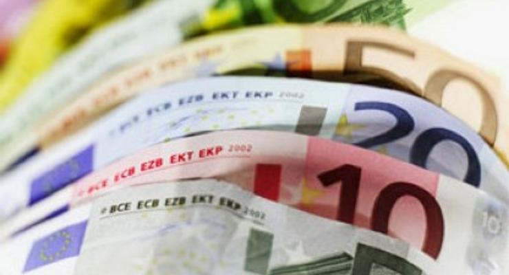 Евро на Forex снижается к основным мировым валютам