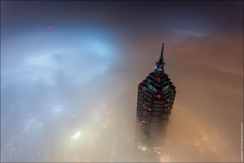 Украинец сделал ФОТО с самого высокого здания в Китае / raskalov-vit.livejournal.com