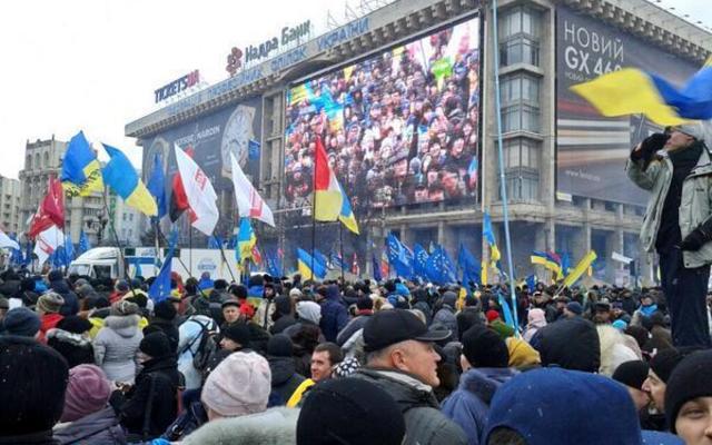 Деньги Майдана: сколько получают и тратят протестующие