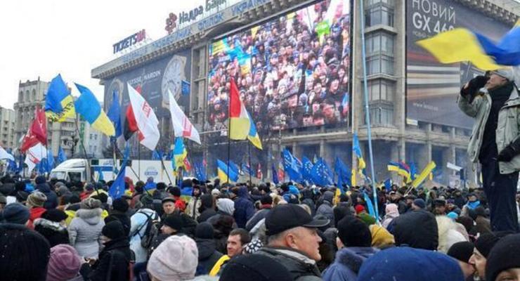 Деньги Майдана: сколько получают и тратят протестующие