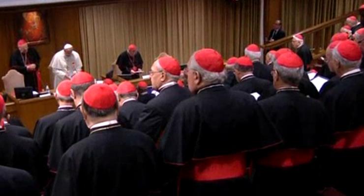 Ватикан в ответ на обвинения в коррупции создал министерство финансов