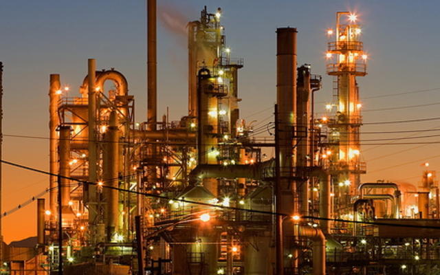 Укртранснафта начала откачку технологической нефти из нефтепроводов на Кременчугский НПЗ
