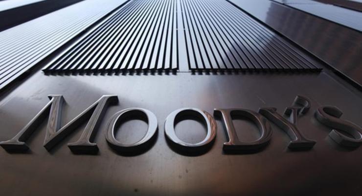 Экономика Украины может упасть до 10% - Moody's