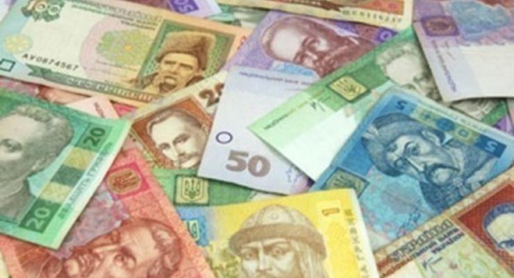 НБУ продлил ограничения на снятие денег с гривневых депозитов и карточек