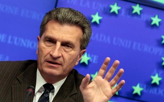 Нафтогаз и Газпром обсуждают цену от $268 за тысячу кубометров - еврокомиссар