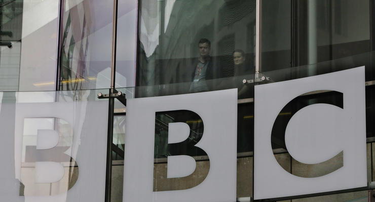 BBC News планирует уволить 600 журналистов