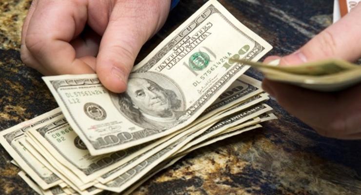 Межбанк закрылся долларом по 11,73 грн