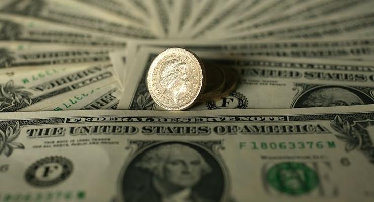 Доллар стабилен на межбанке