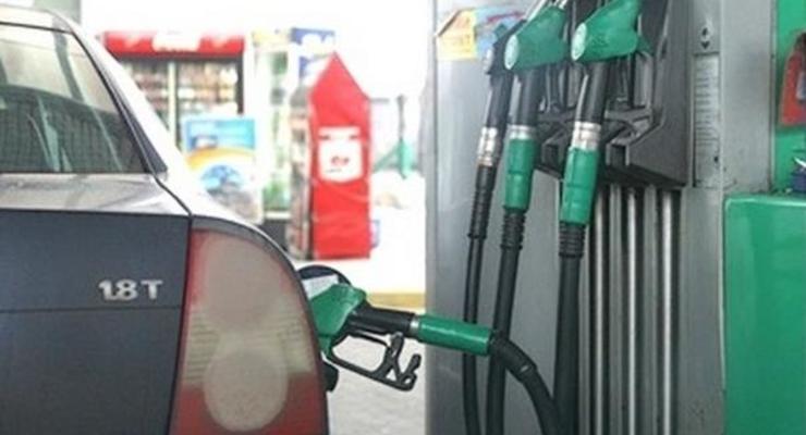 Продажи бензина в Украине упали на четверть
