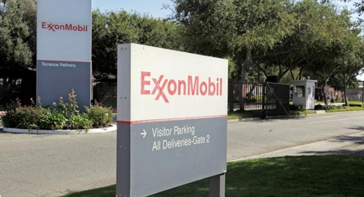 Bloomberg: ExxonMobil может приостановить сотрудничество с Роснефтью