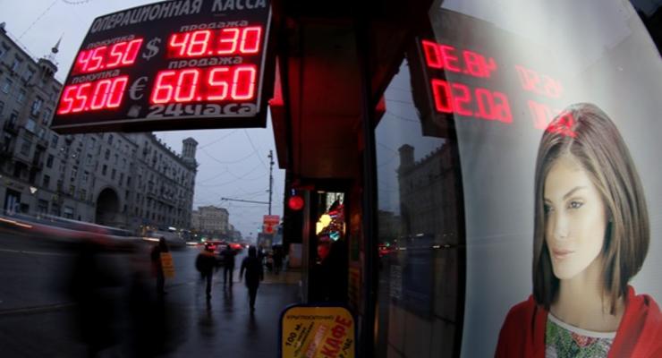 В России не планируют ограничивать оборот валюты из-за падения курса рубля