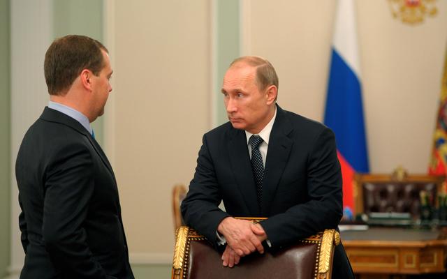 Путин и Медведев отказались ехать на Давосский форум
