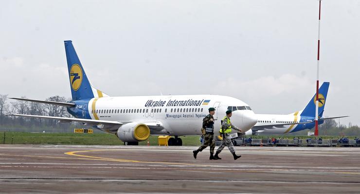Корреспондент: Новые правила грозят монополией на авиарынке Украины