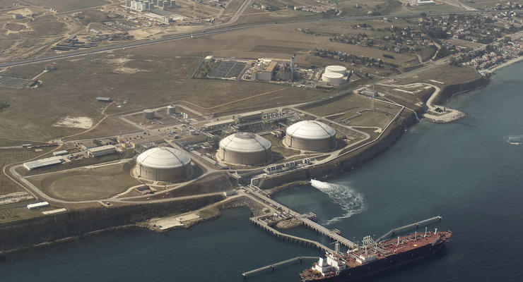 Шансы Киева на получение LNG-терминала в Босфоре угасают – Bloomberg