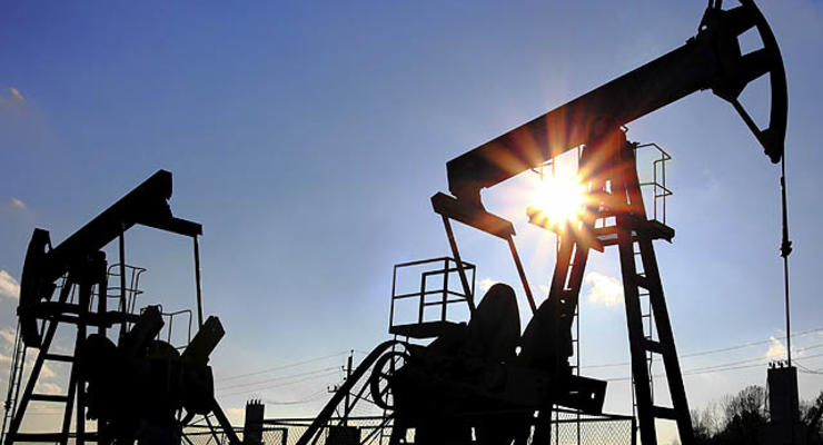 Цена на нефть снова упала ниже 50 долларов