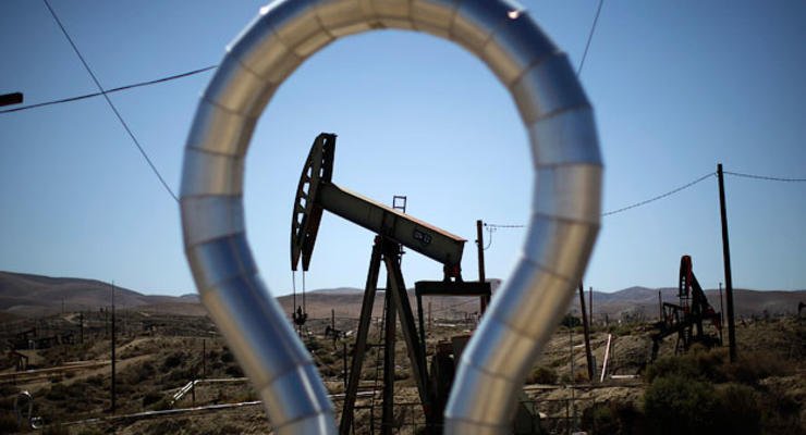 Нефть подешевела из-за прогнозов добычи в США