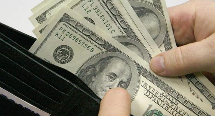 Доллар на "черном" рынке опустился ниже 30 гривен