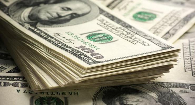 НБУ обвалил официальный курс доллара