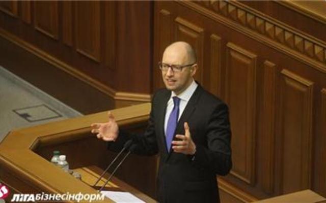 Яценюк - кредиторам: в Украине война, мы потеряли 20% экономики
