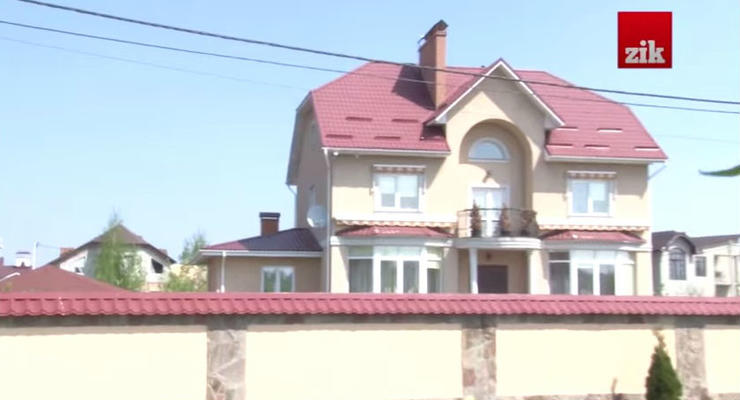 Журналисты обнаружили элитный поселок киевских чиновников