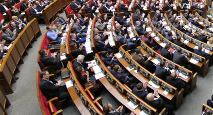 Рада отправила на третье чтение закон о валютных кредитах
