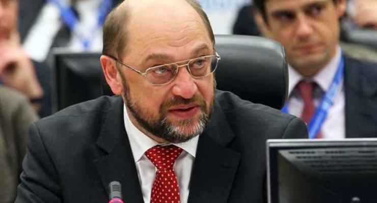 Шульц призвал Евросоюз экономически поддержать Украину