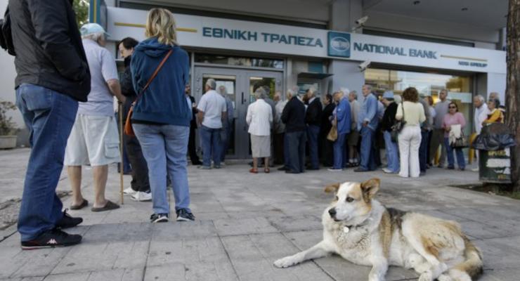 Дефолт Греции: как жители Афин опустошали банкоматы