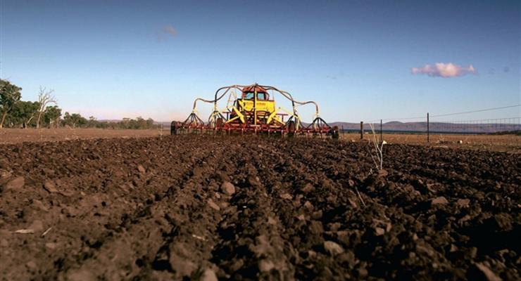 Украина ежегодно теряет 2-3 млрд грн из-за теневого рынка земли