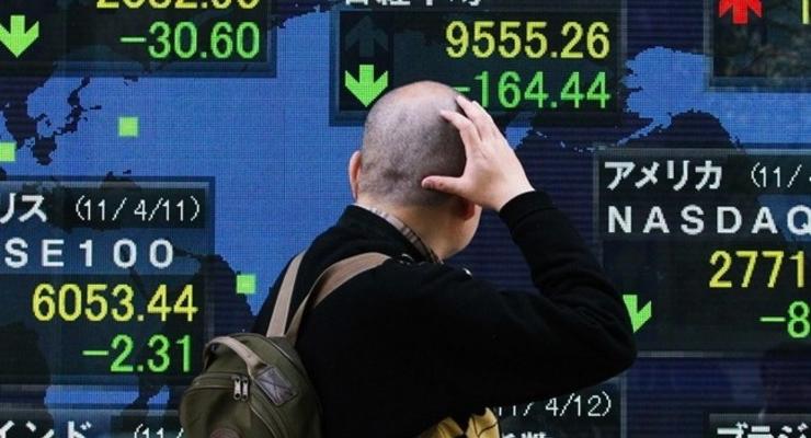 На фондовых рынках Китая вновь падают котировки