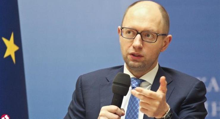 Яценюк: РФ хочет полностью перекрыть рынок для украинских товаров