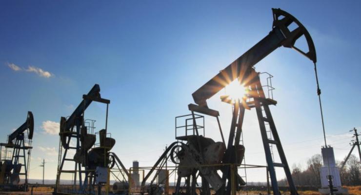 Цены на нефть растут на фоне данных о снижении ее запасов в США