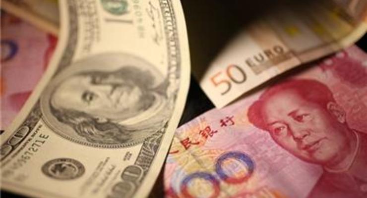Курс китайского юаня упал до четырехлетнего минимума