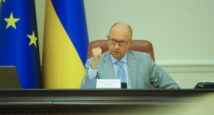 Яценюк придумал, как бороться с ростом цен в Украине