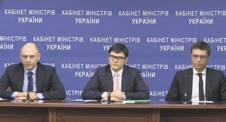 Заместители Пивоварского уходят в отставку вслед за министром