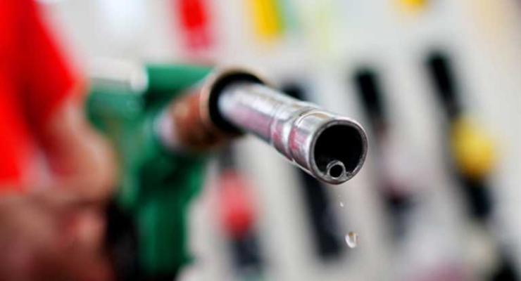 В США цены на бензин упали до 50 центов за литр