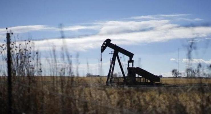 Цена на нефть падает в ожидании снятия санкций с Ирана