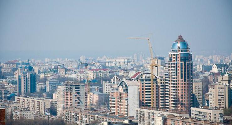 В Киеве в три раза снизился налог на землю под многоквартирными домами
