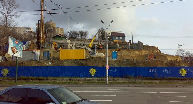 Экс-регионал полузаконно строит высотку в центре Киева - СМИ