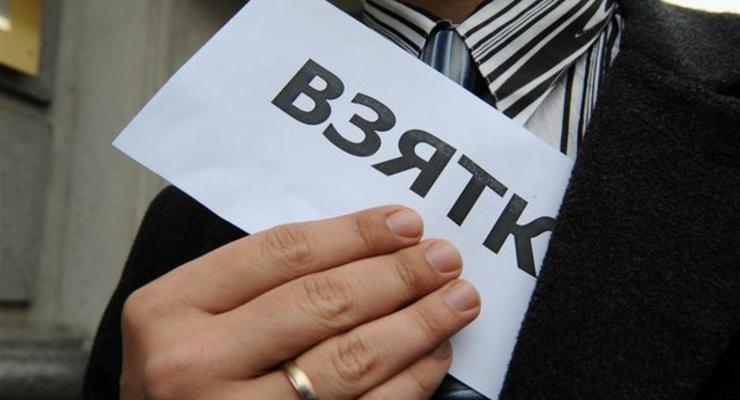 Больше половины киевлян готовы дать взятку - опрос