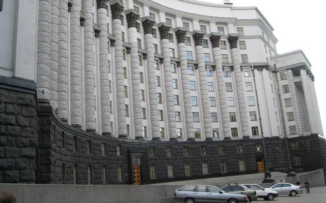 В Кабмине обещают пересмотреть формулу цены электроэнергии
