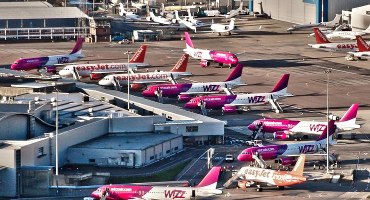 В Wizz Air сообщили причину задержек рейсов из Киева