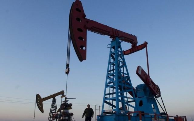 Нефть дешевеет