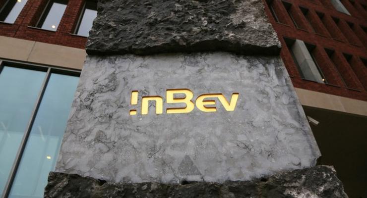 SABMiller приостановила интеграцию с AB InBev - СМИ