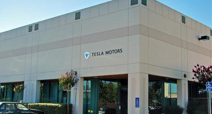 Убыток Tesla Motors вырос на 70%